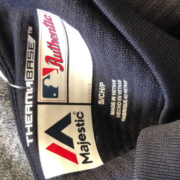 Majestic Mens Official New York Yankees Sweatshirt - Picture 7 of 7